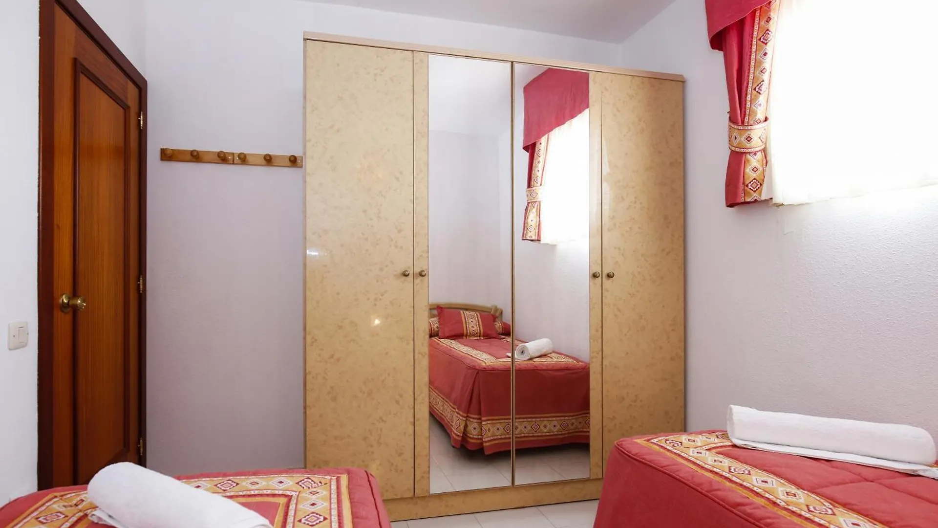 New Albeniz Planet Costa Dorada Apartment La Pineda Spain