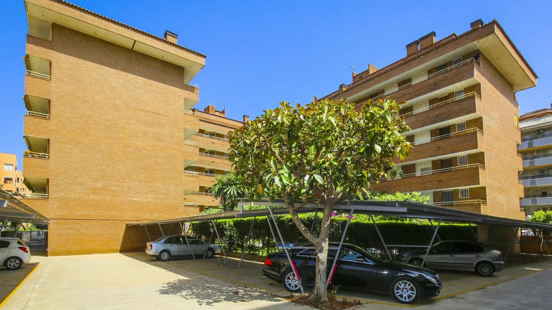New Albeniz Planet Costa Dorada Apartment La Pineda 0*,  Spain