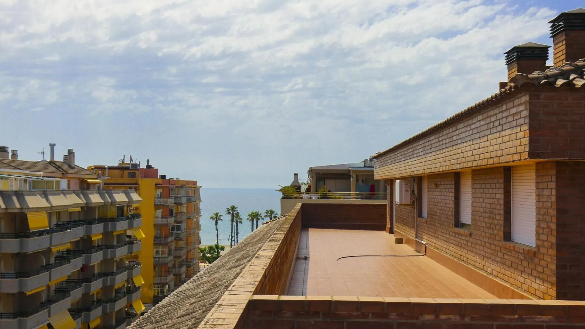 New Albeniz Planet Costa Dorada Apartment La Pineda 0*,